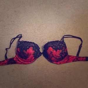 Victoria’s Secret Very Sexy Push Up Bra